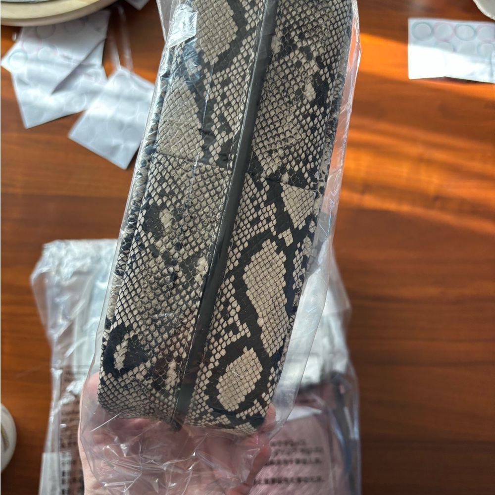 MICHAEL KORS Nolita Hobo Leather Shoulder Bag, leather textured python print - Picture 5 of 8